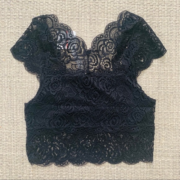Free People Chase Me Black Lace Brami NWT Size XS - Picture 4 of 7